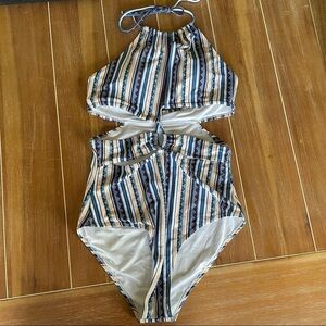 NWT Cupshe High Neck One Piece size L
